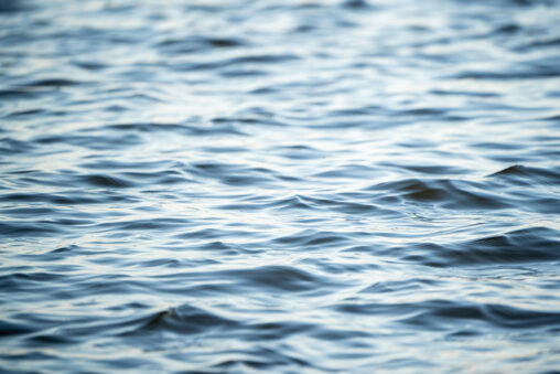 海の水面のイメージ画像